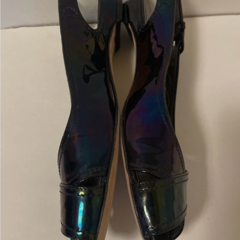 Iridescent Stuart Weitzman slingbacks - Picture 4 of 5